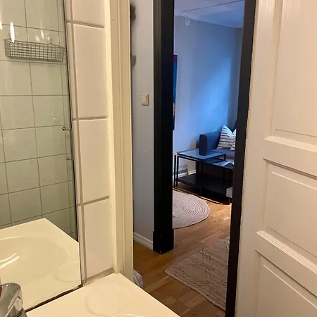 Central Studio Apartment * ברגן