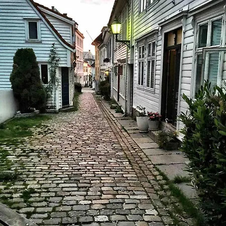 アパート Central Studio Apartment *