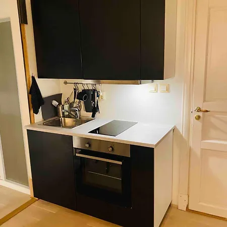 Апартаменты Central Studio Apartment *