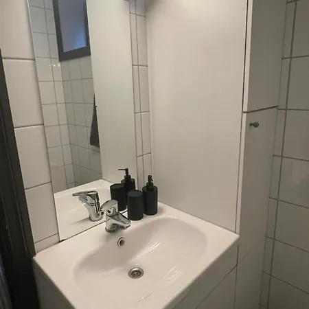 דירה Central Studio Apartment *
